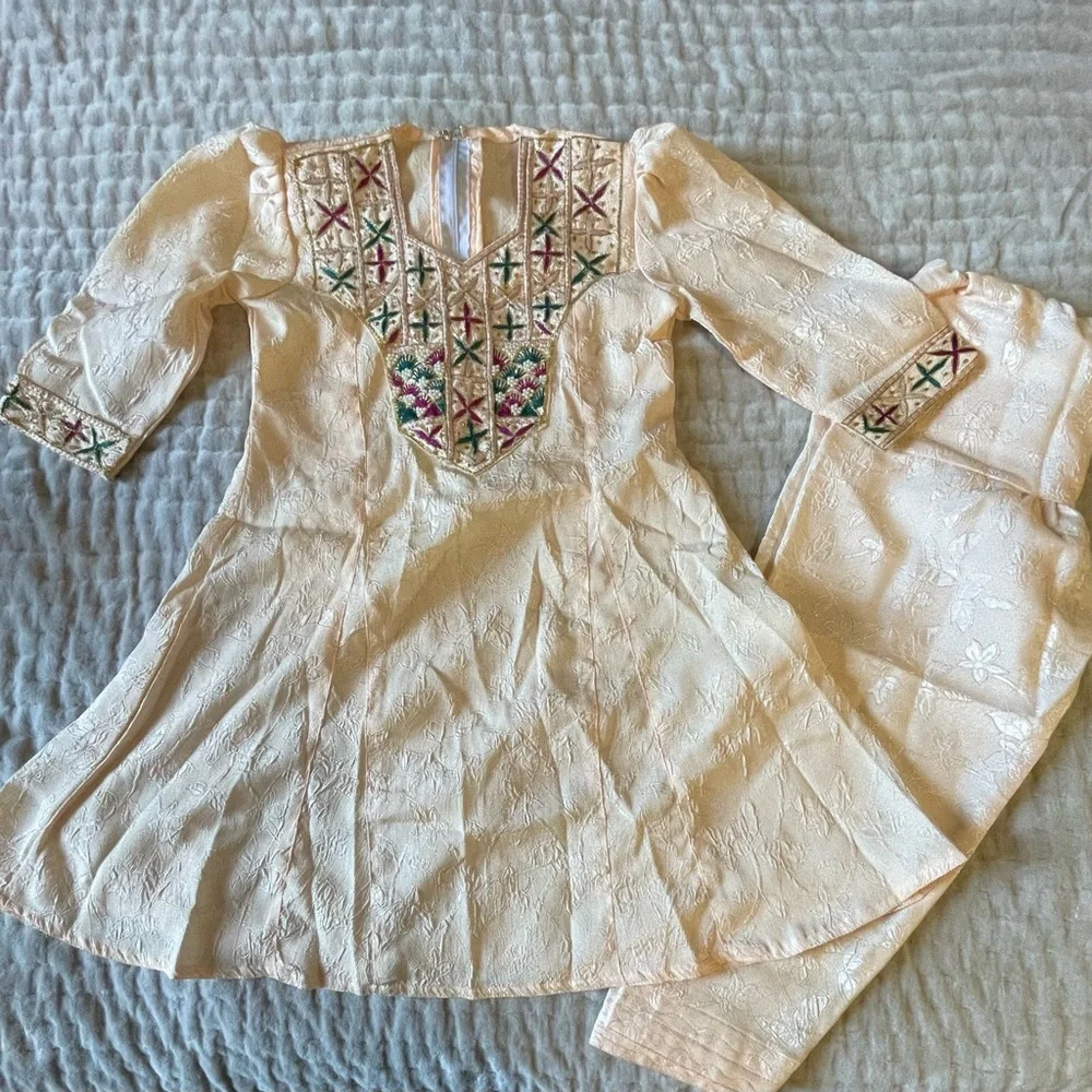 Cream Blush Salwar Kameez Kurta 2-Piece Royal Set Fairy Princess Costume Indian